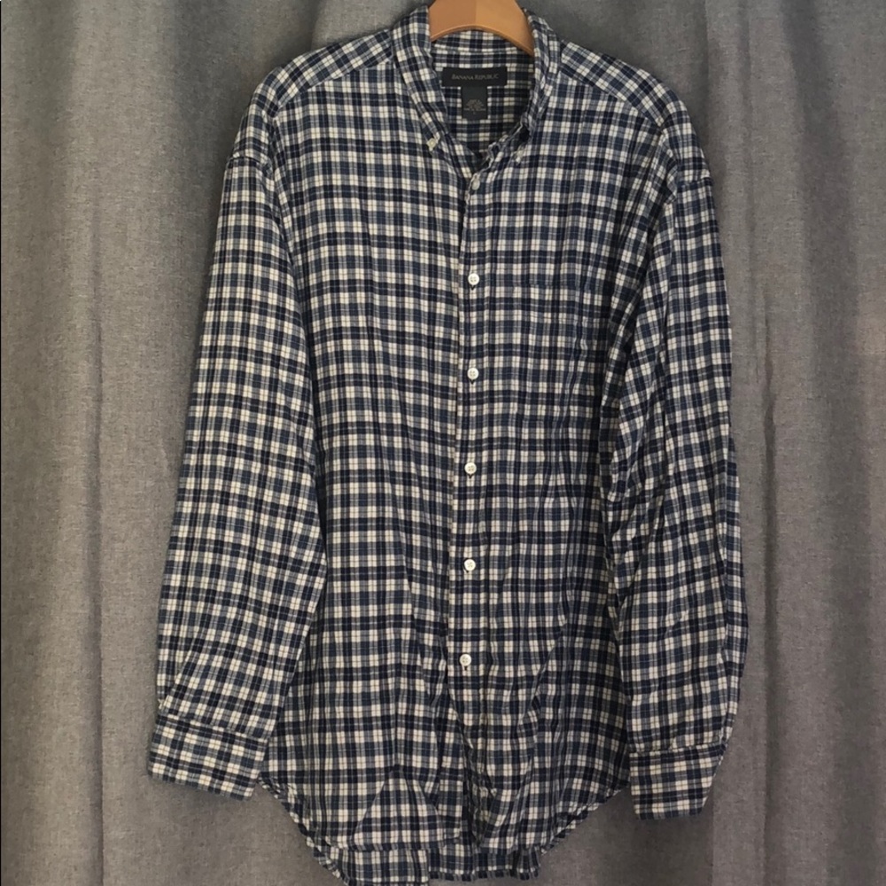 BANANA REPUBLIC LONG SLEEVE DRESS SHIRT
